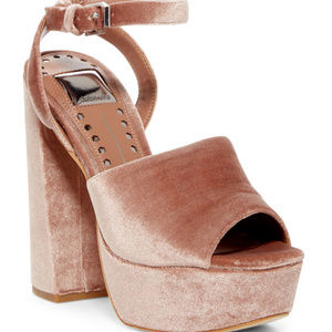 Like new in box Doce Vita velvet platform heels